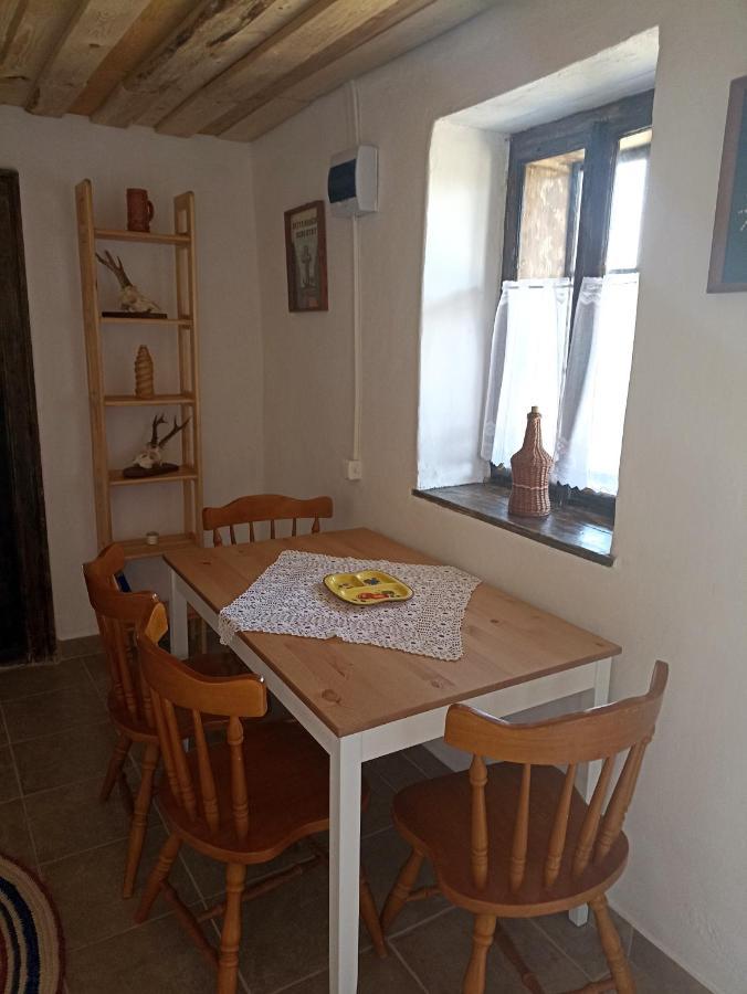 Apartamento Ket Kerek Vendeghaz Patvarc Exterior foto